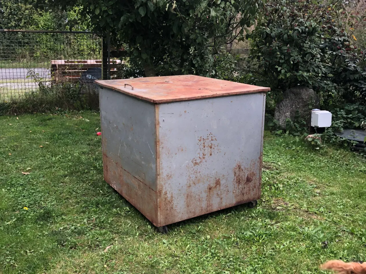 Billede 2 - Foder container 