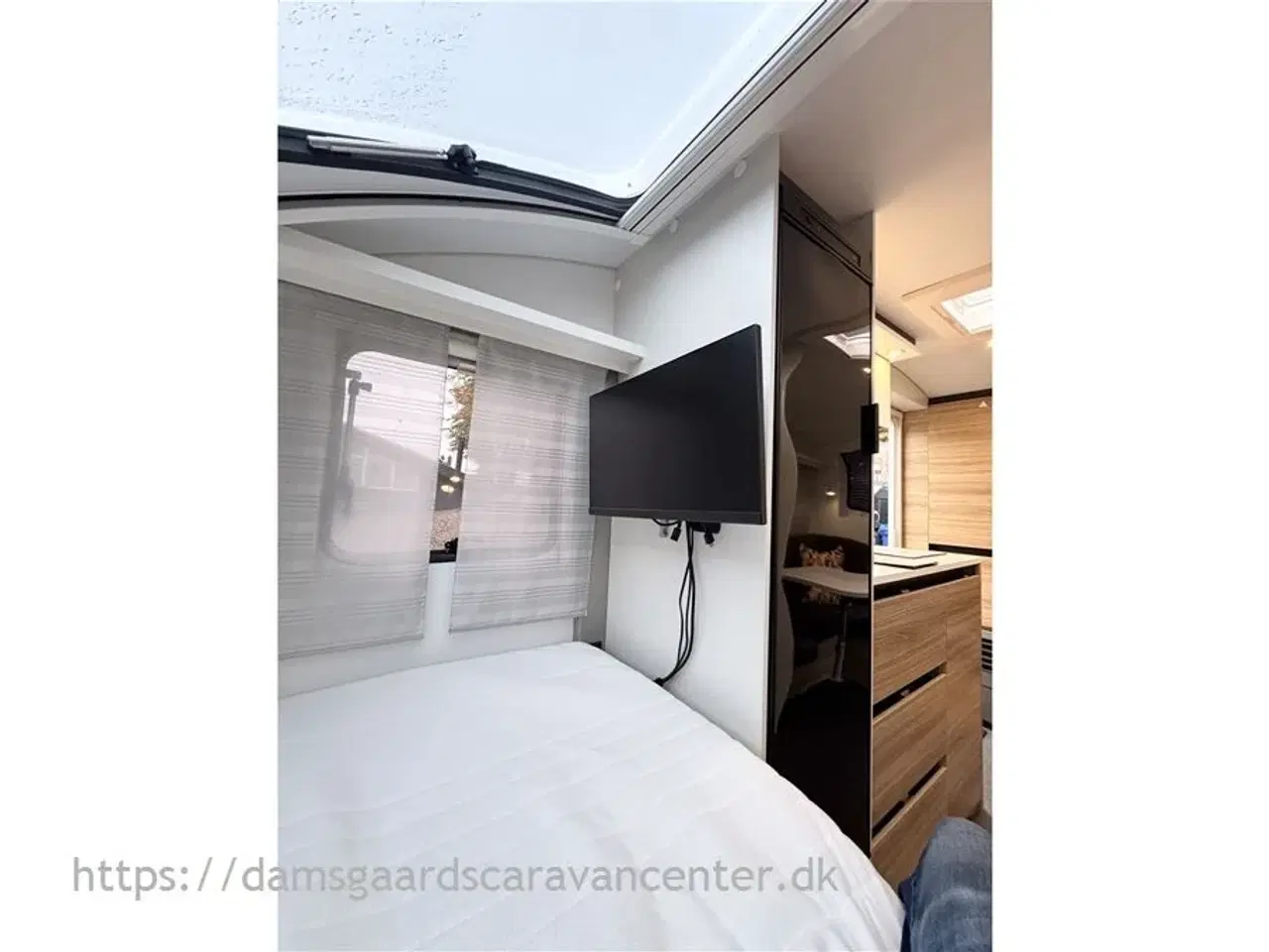 Billede 17 - 2021 - Adria Action 391 PD Dobbeltseng-Gulvtemp.-Mover-Telt