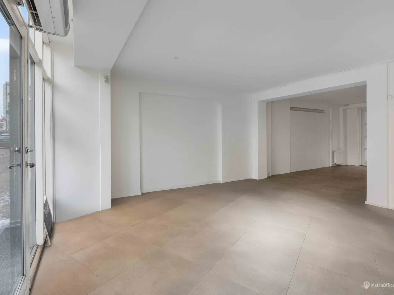 Billede 6 - Butik. showroom, klinik eller lignende på 72 m² med stor synlighed - 3 måneders lejefrihed ved indflytning