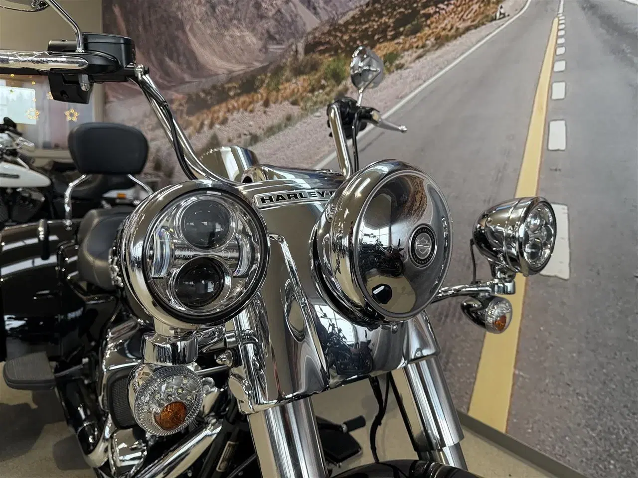 Billede 14 - Harley-Davidson FLRT Freewheeler Trike 114"