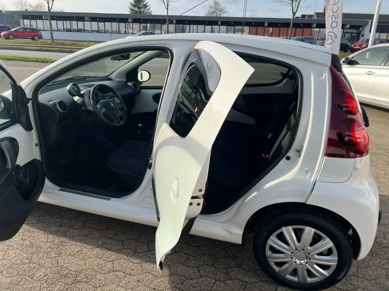 Billede 3 - Peugeot 107 1,0 Sportium