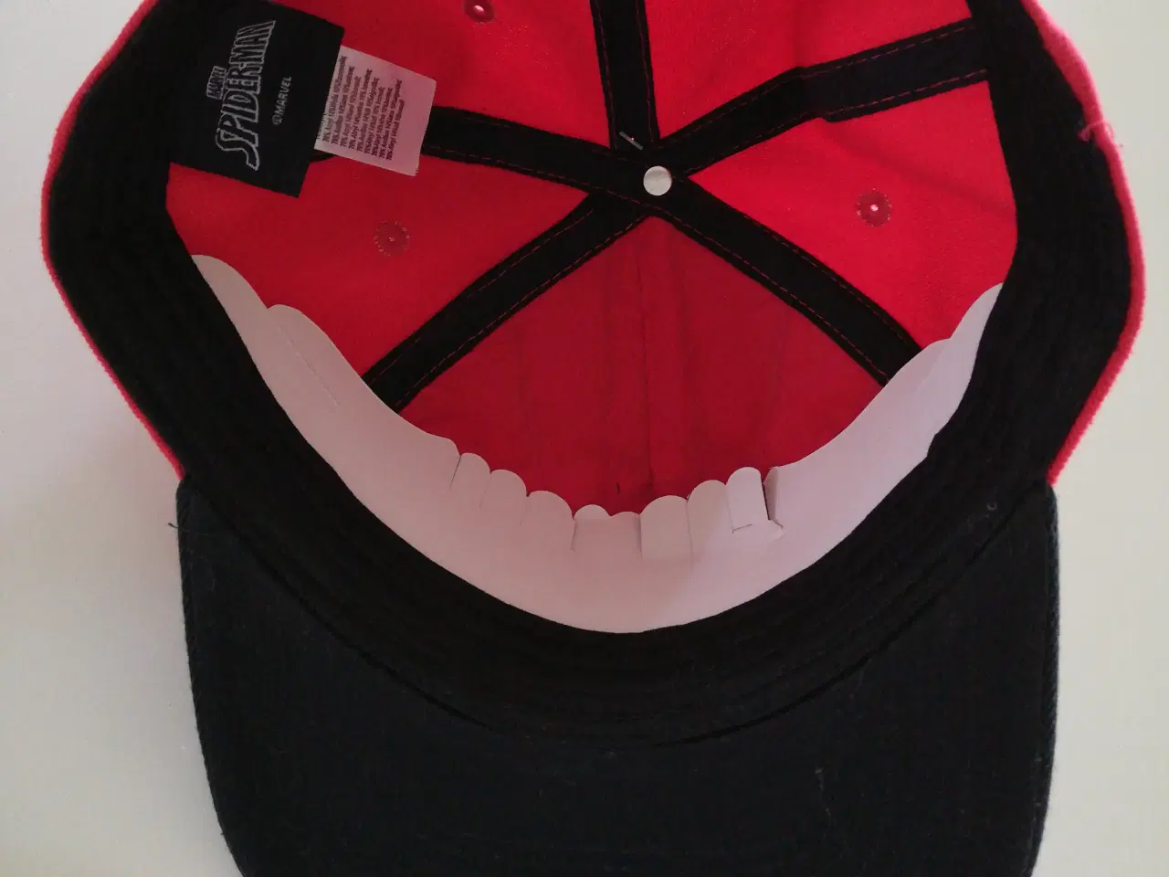 Billede 3 - Cap, Difuzed, Marvel, Pris pr stk 100,-