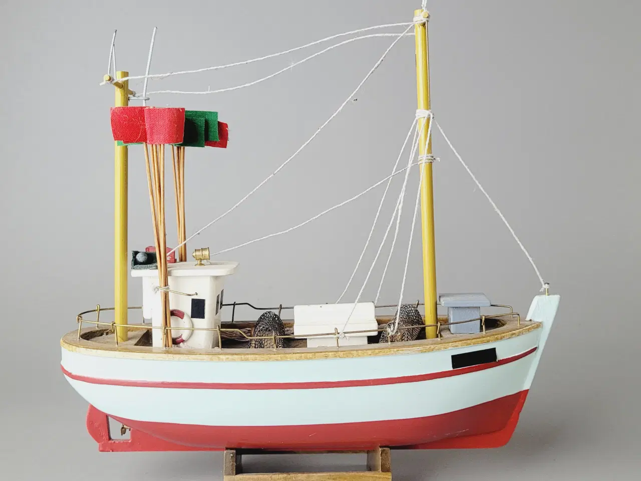 Billede 1 - ⭐️- Fin og detaljeret model af fiskekutter