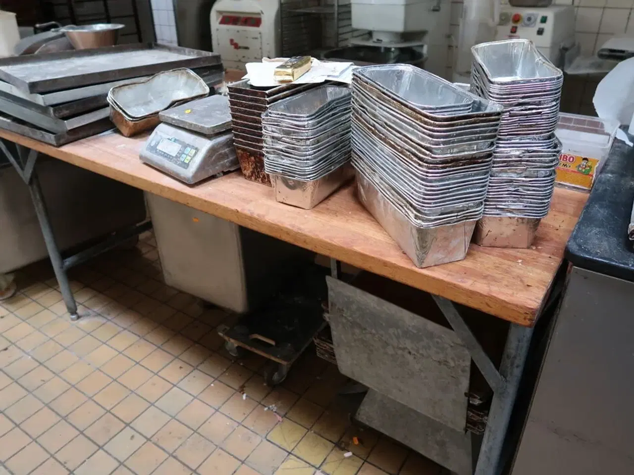 Billede 2 - Bagerbord uden indhold