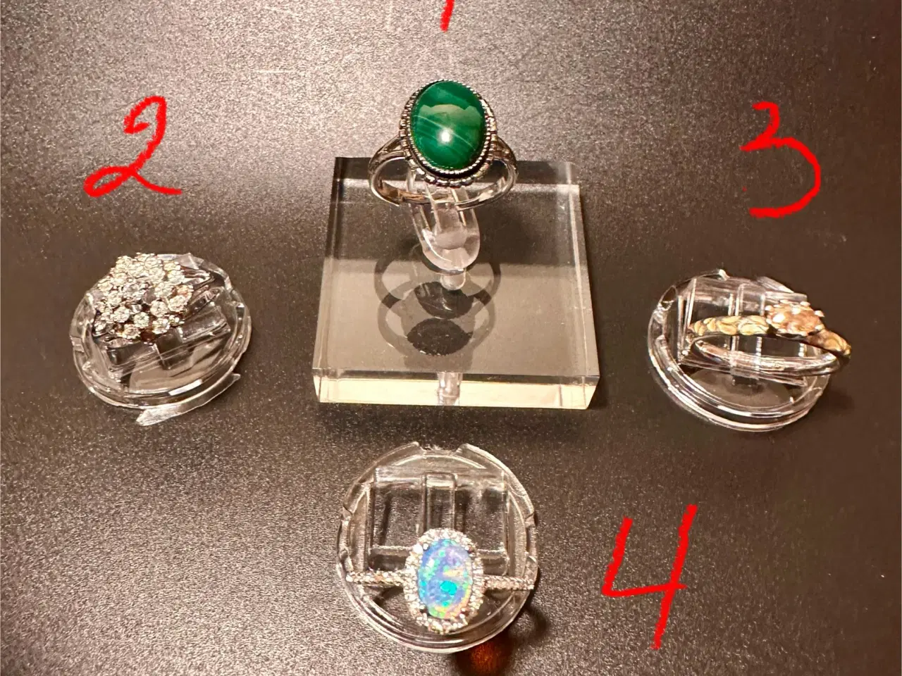 Billede 6 - Vintage ringe med hanlvæddelsten. Læs beskrivelsen