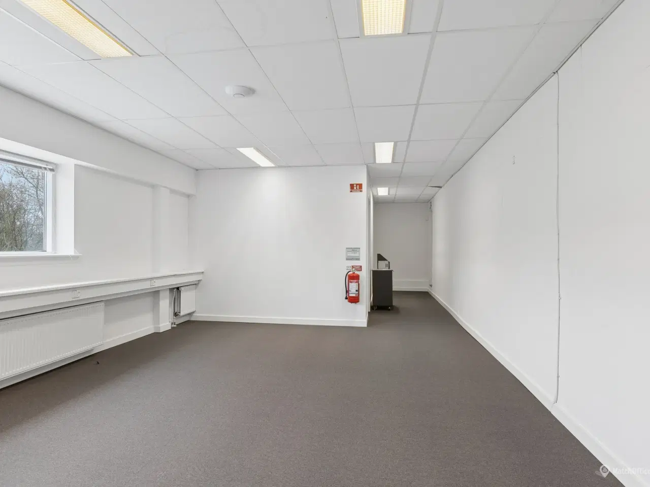 Billede 4 - Kontor med mulighed for leje af lager og befæstede arealer