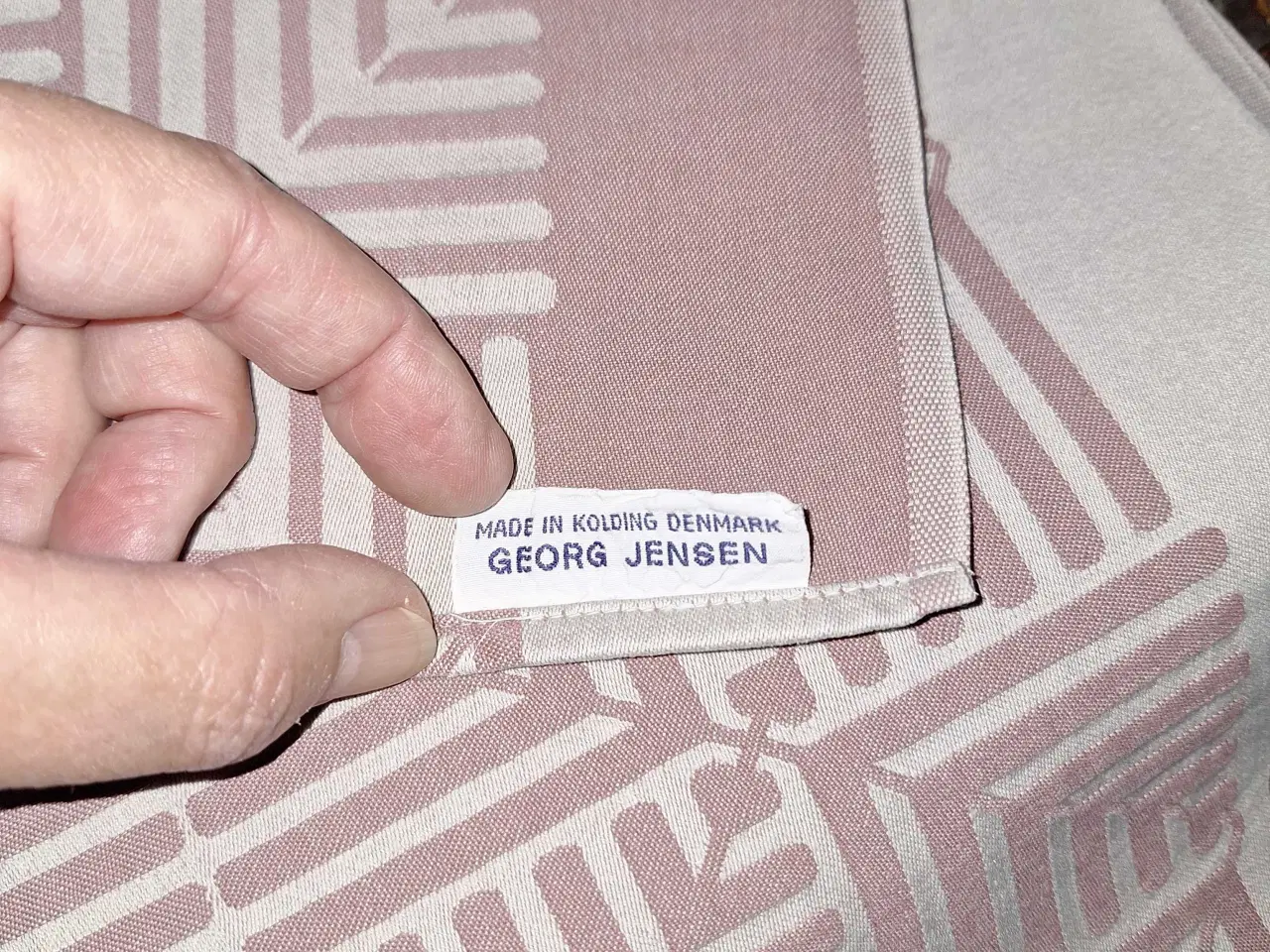 Billede 2 - Georg Jensen Juledug inkl. 5 servietter. Jul