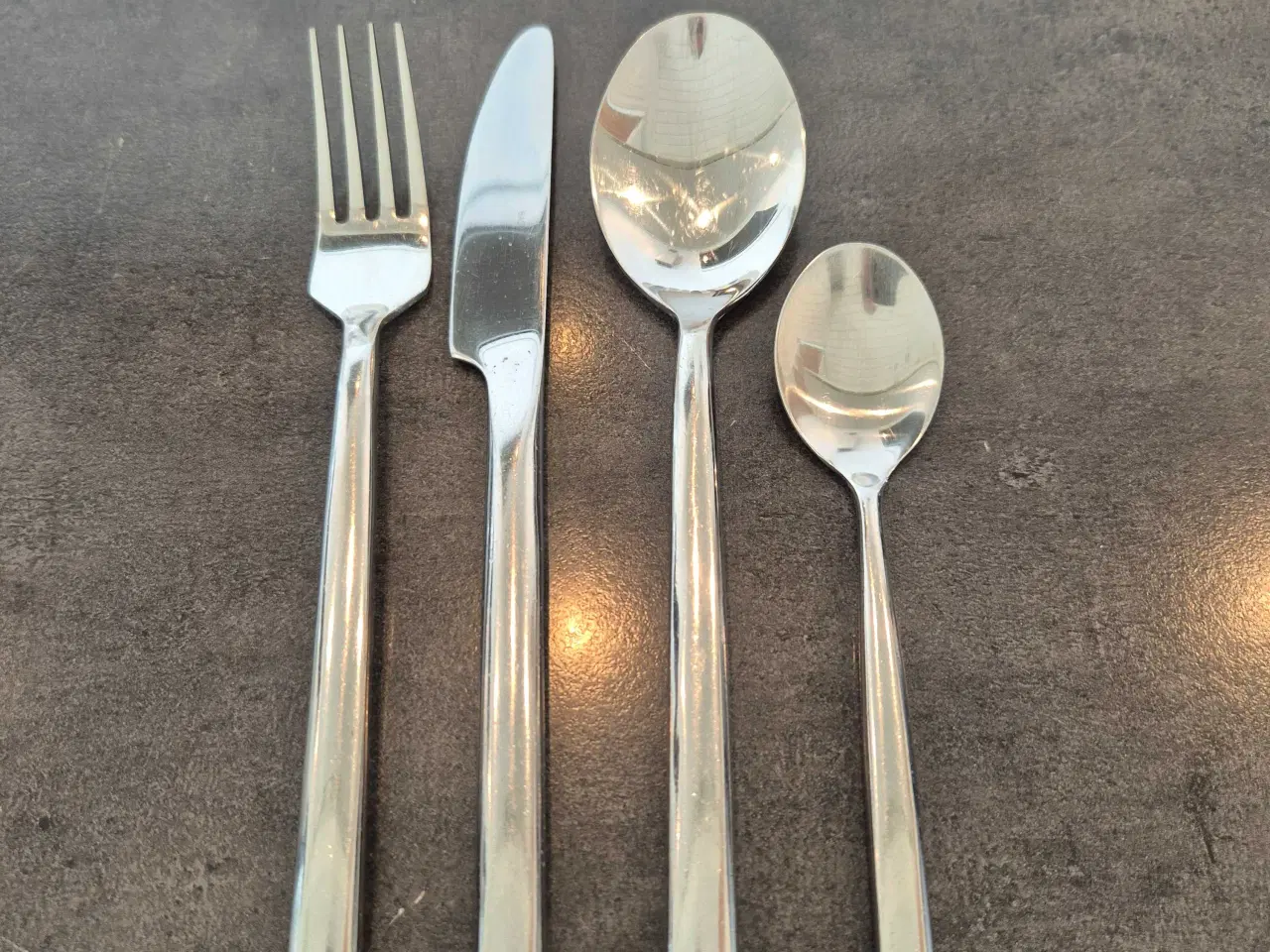 Billede 1 - Bestik til 12 personer 