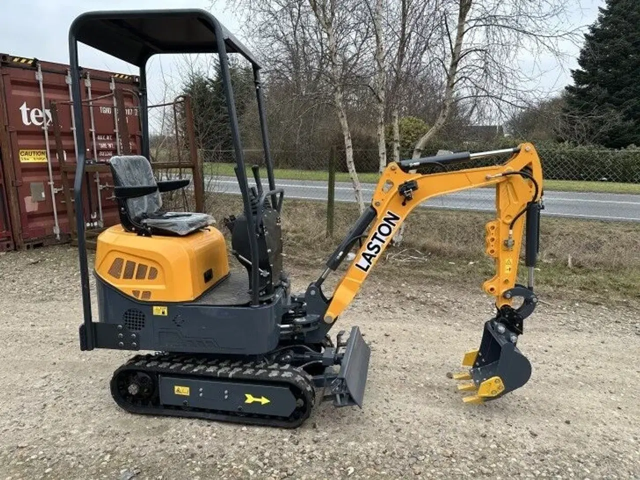 Billede 1 - Laston mini graver med 12 hk diesel EURO 5 motor