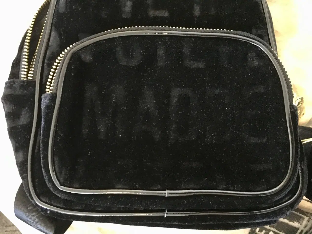 Billede 4 - Sort STEVE MADDEN rygsæk til salg