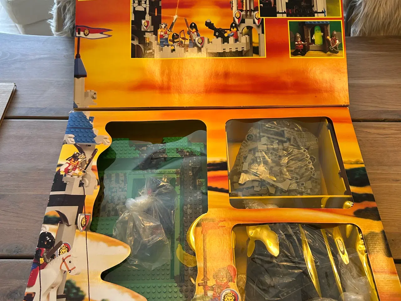Billede 2 - LEGO 6090 Royal Knight’s Castle – Komplet m. æske 