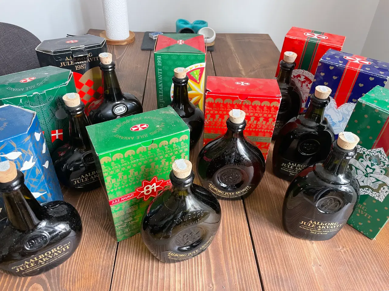 Billede 2 - 9 Aalborg juleakvavit 