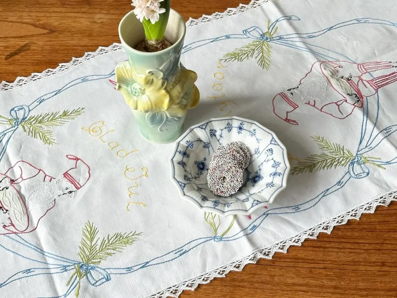 Billede 2 - Antik bordløber m broderi, 88 x 38 cm