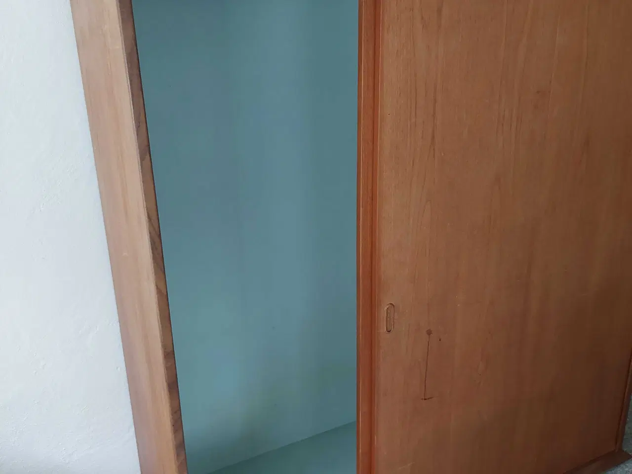 Billede 2 - Klædeskab teak