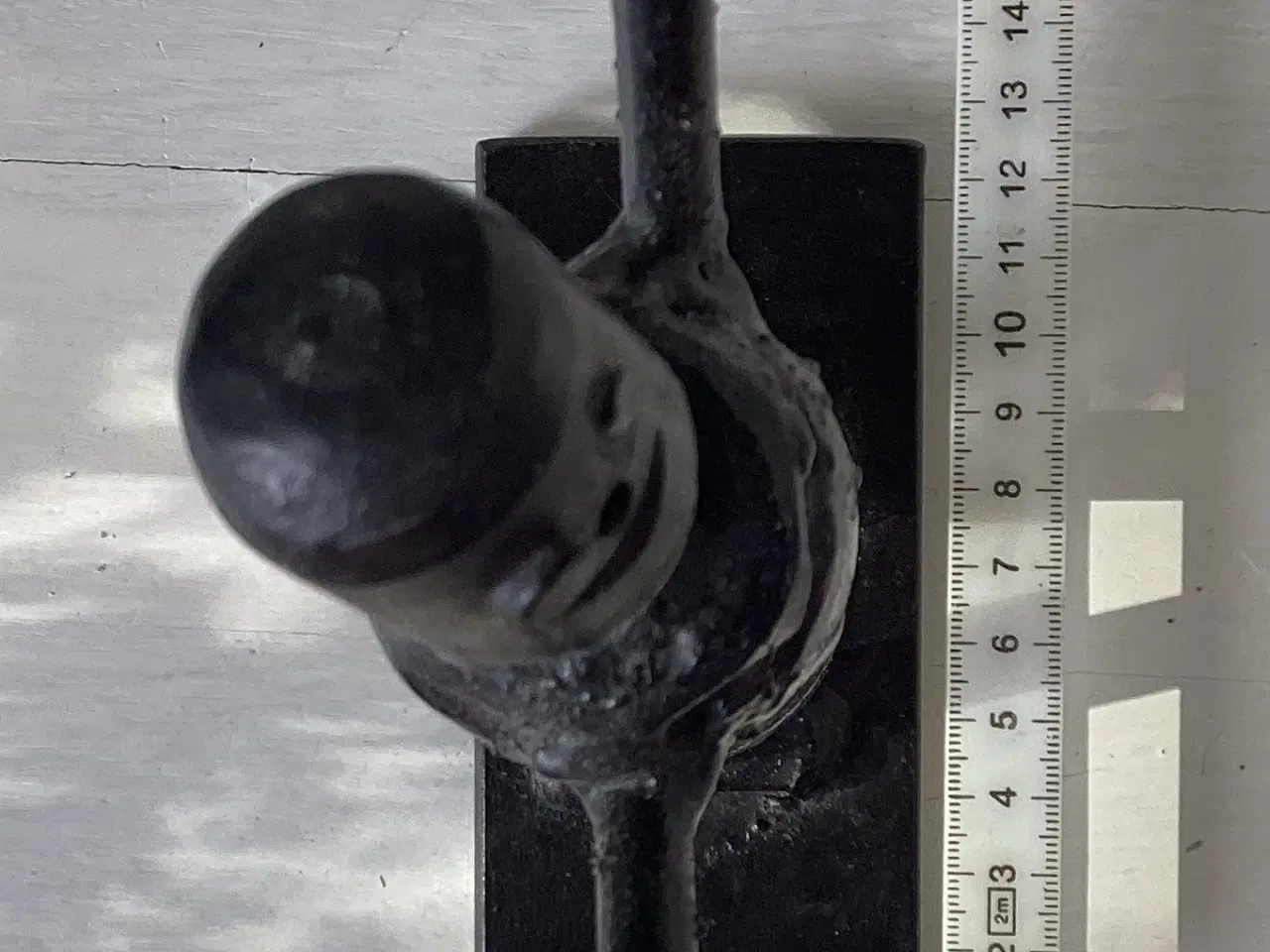 Billede 11 - Metal figur/skulptur af jublende mand/robot  