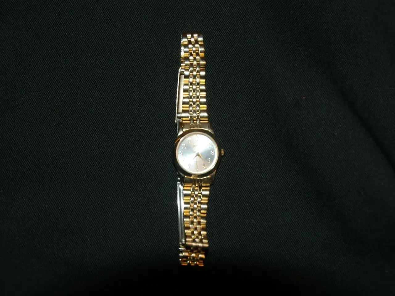 Billede 1 - Rigtig fin Ecco dame armbåndsur sælges