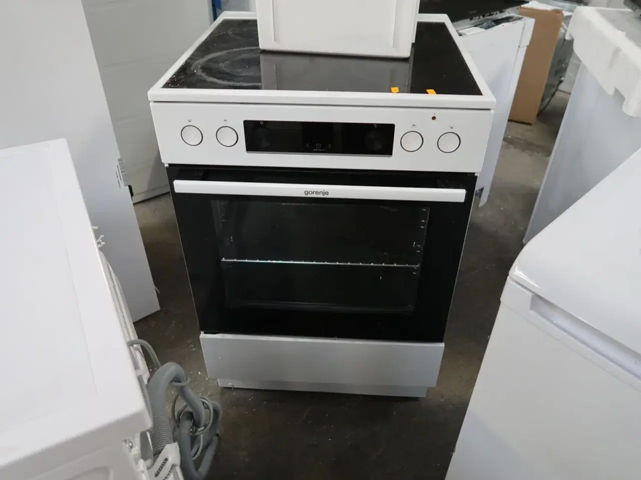 Billede 1 - Ovn GORENJE GEC6D60WPB