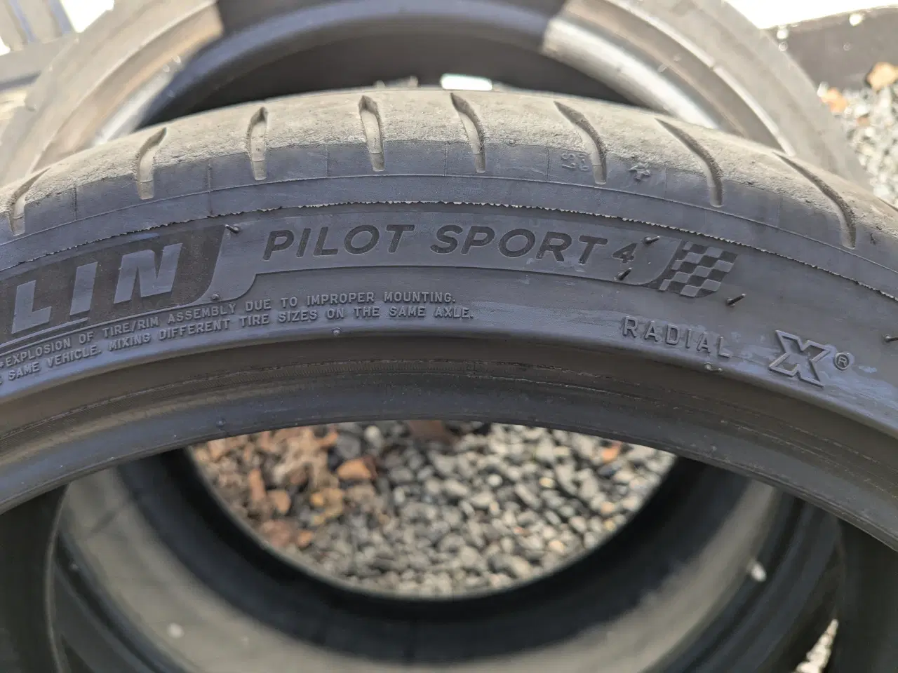 Billede 2 - Brugte Michelin 19" dæk