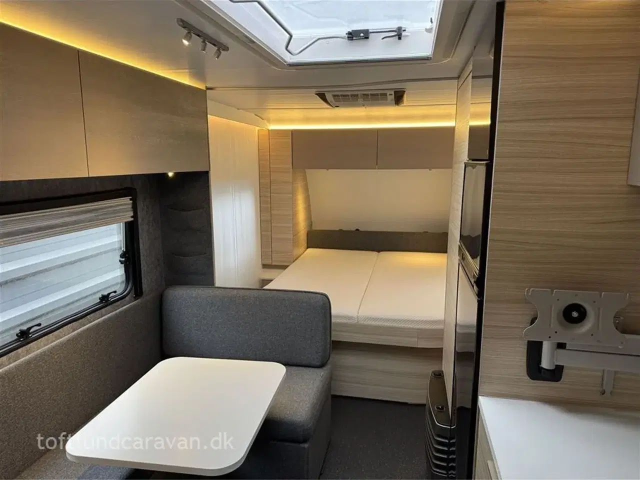 Billede 4 - 2023 - Adria Altea 542 PH Fremtræder som ny, QUEENS-SENG, m/MOVER + KLIMA mv.