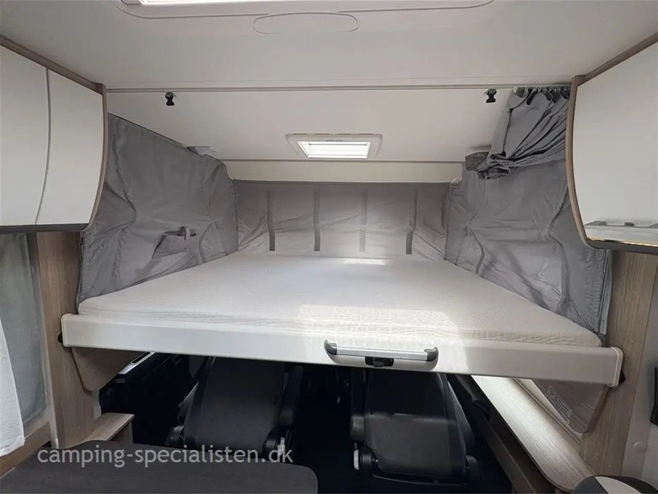 Billede 9 - 2020 - SunLight I 67S   SunLight I 67 S 2020 - Se den nu hos Camping-Specialisten.dk