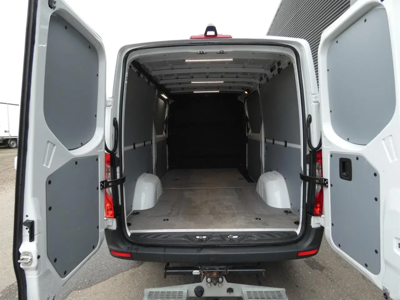 Billede 8 - Mercedes-Benz Sprinter 317 2,0 CDI A2 H2 RWD 9G-Tronic 170HK Van Aut.