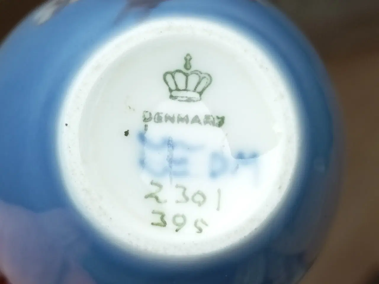 Billede 3 - 2301-395 Håndmalet Kgl.Porcelæns vase