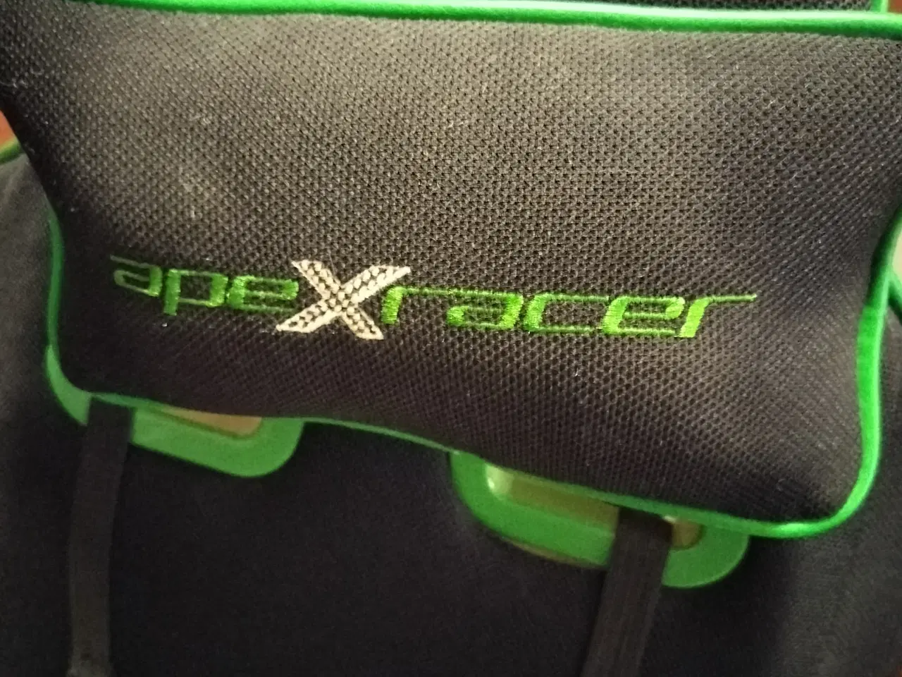 Billede 1 - Gamerstol - høj