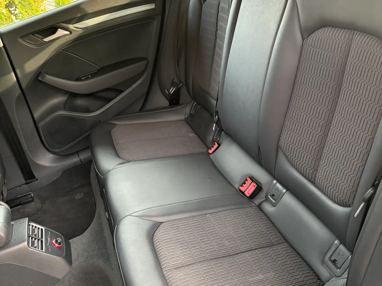 Billede 6 - Velholdt Audi A3 etron