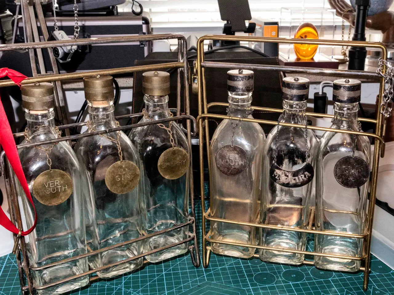 Billede 1 - Tantalus i messing m. originale karafler(med hals.