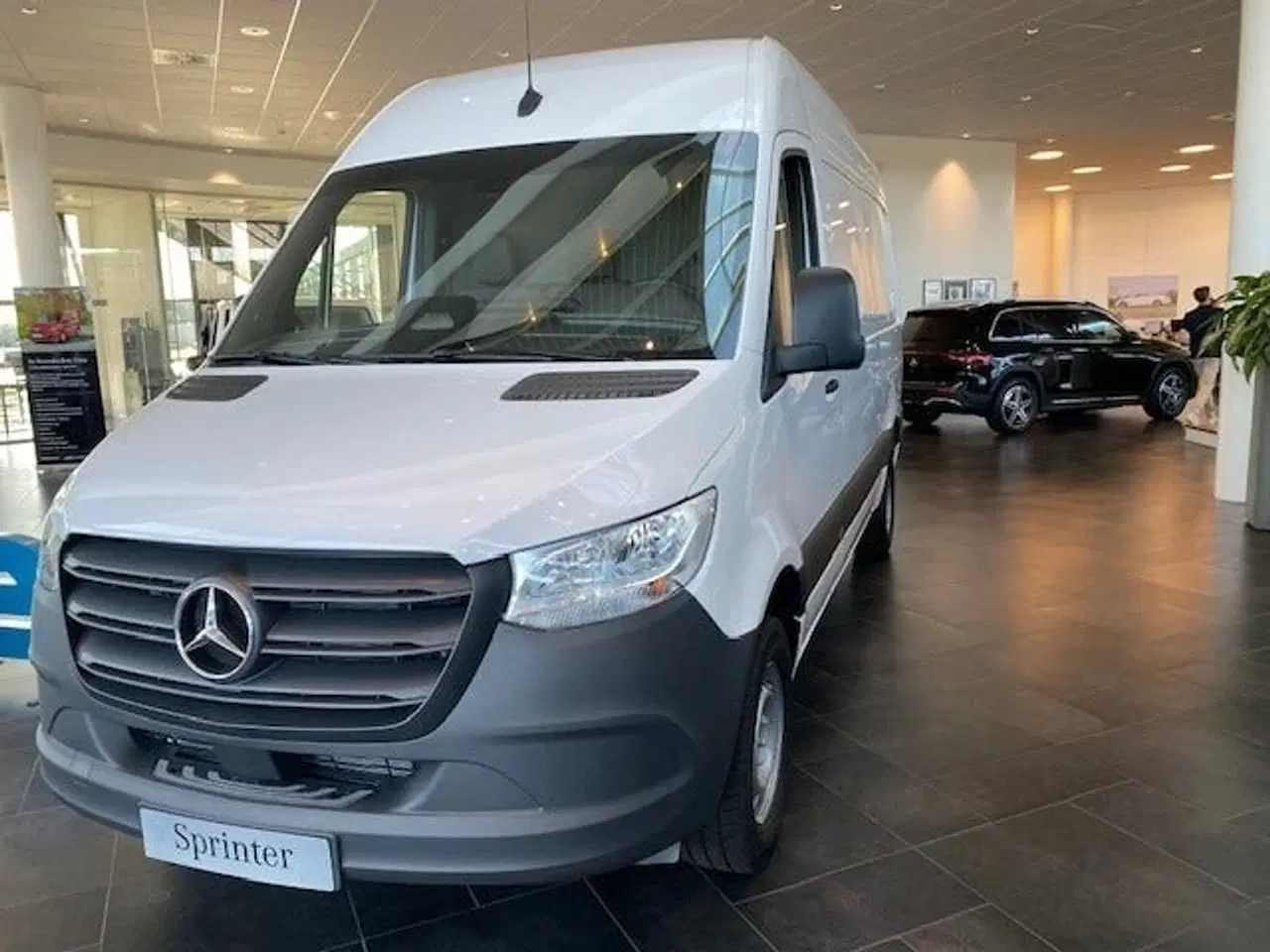 Billede 1 - Mercedes Sprinter 317 2,0 CDi A2 Kassevogn aut. RWD