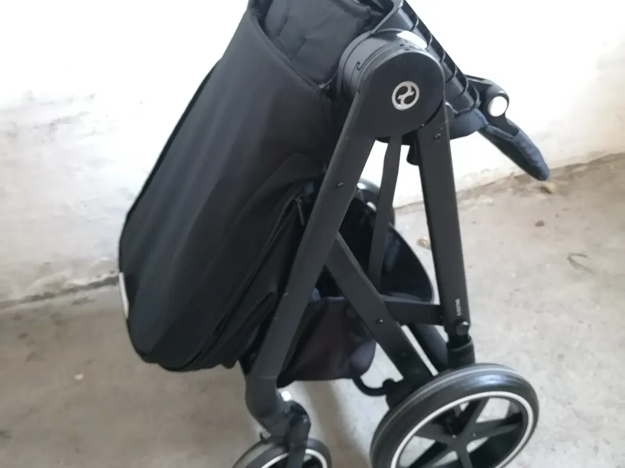 Billede 8 - Butik pris 4.100kr  Cybex Klapvogn