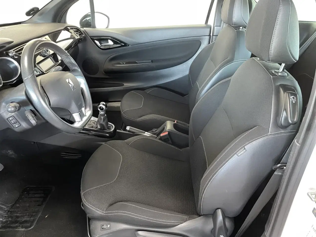 Billede 19 - Citroën DS3 1,2 VTi Style 82HK Cabr.