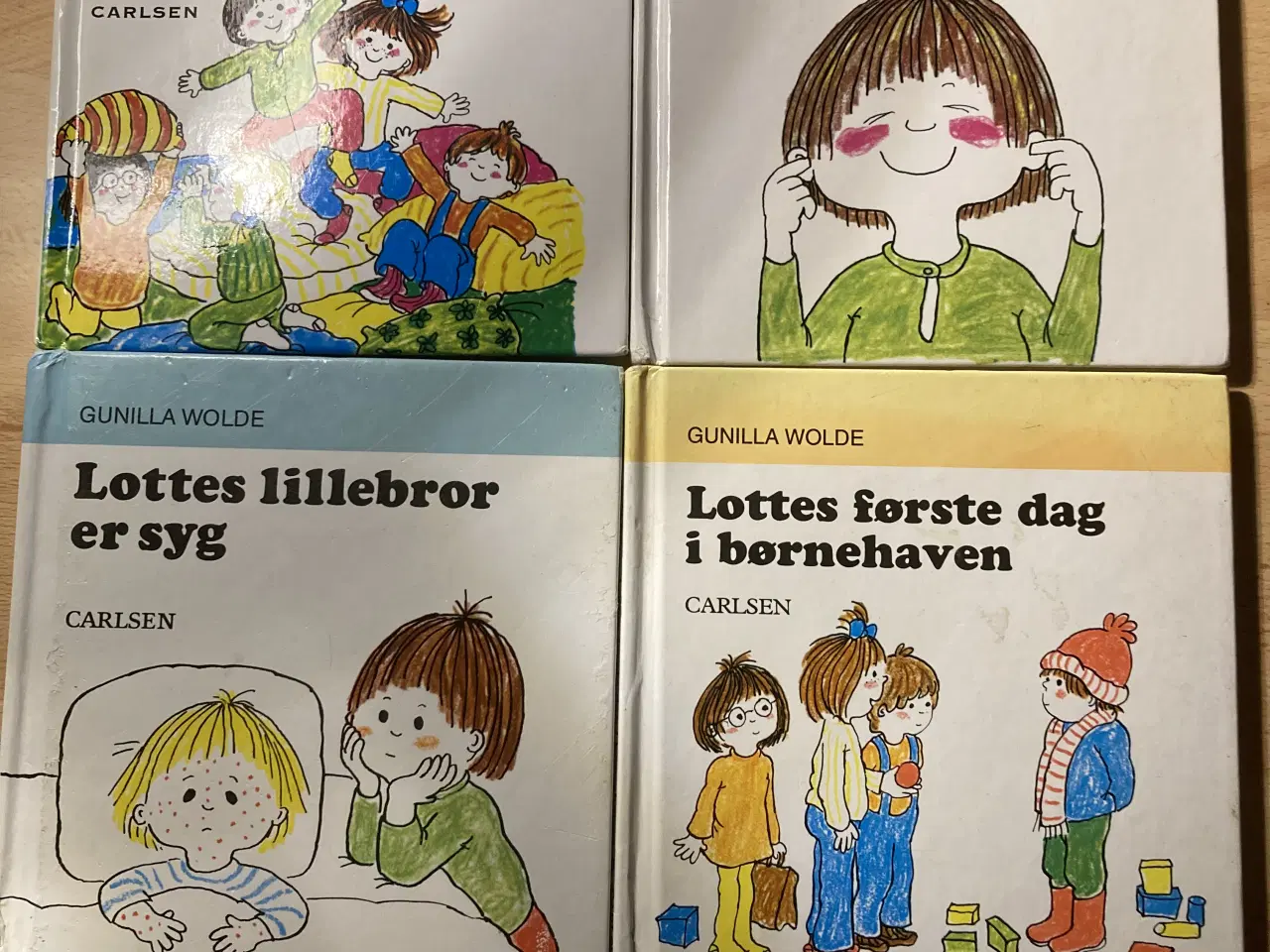 Billede 1 - Lotte og Totte bøger ;-)