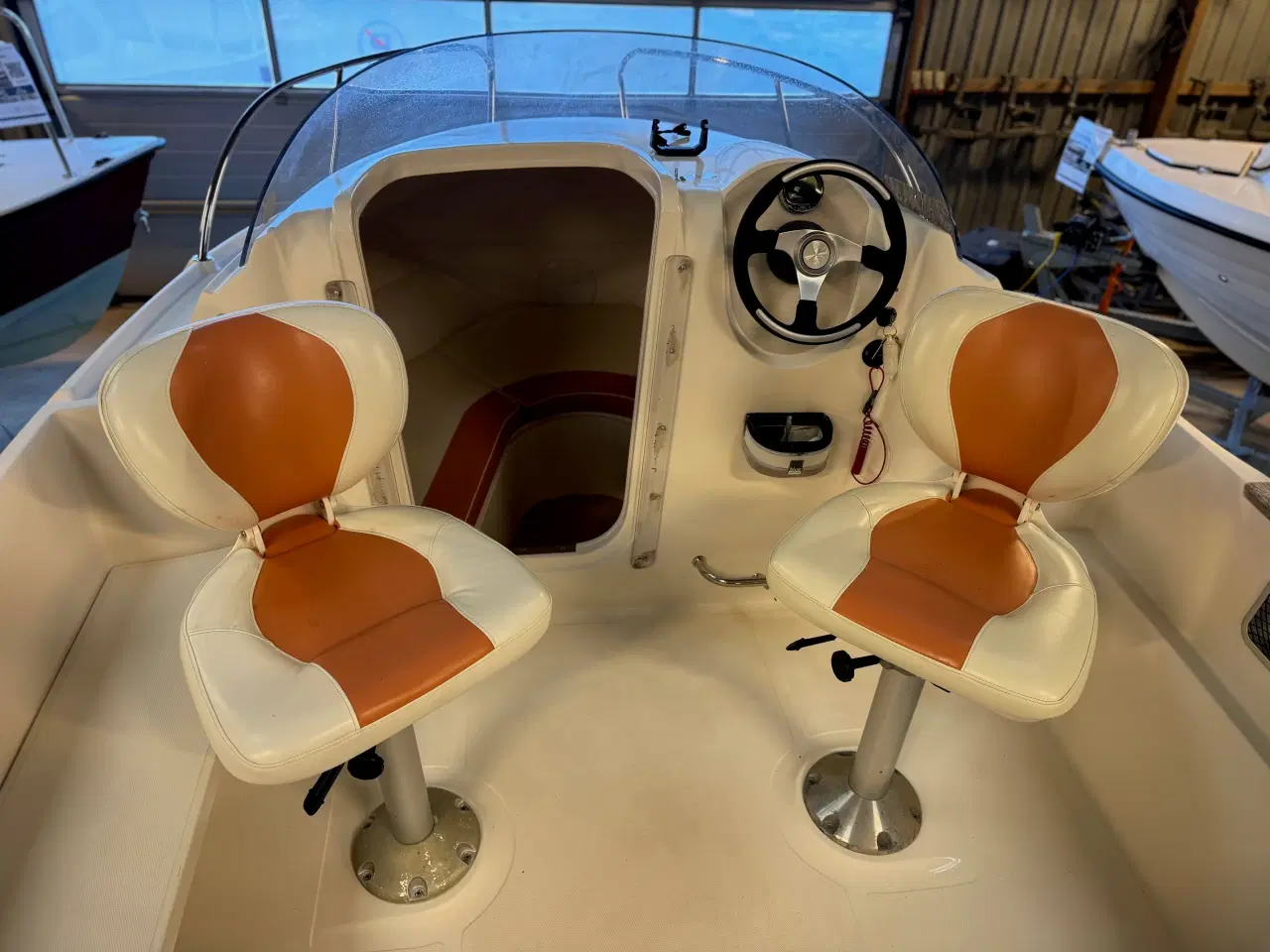 Billede 11 - 470 Cruiser med 40 hk Mercury-EFI og 1000 kg Brenderup bådtrailer