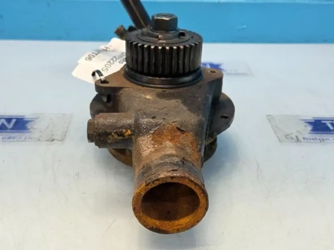 Billede 12 - SisuDiesel 84CTA-4V Vandpumpe 837070075