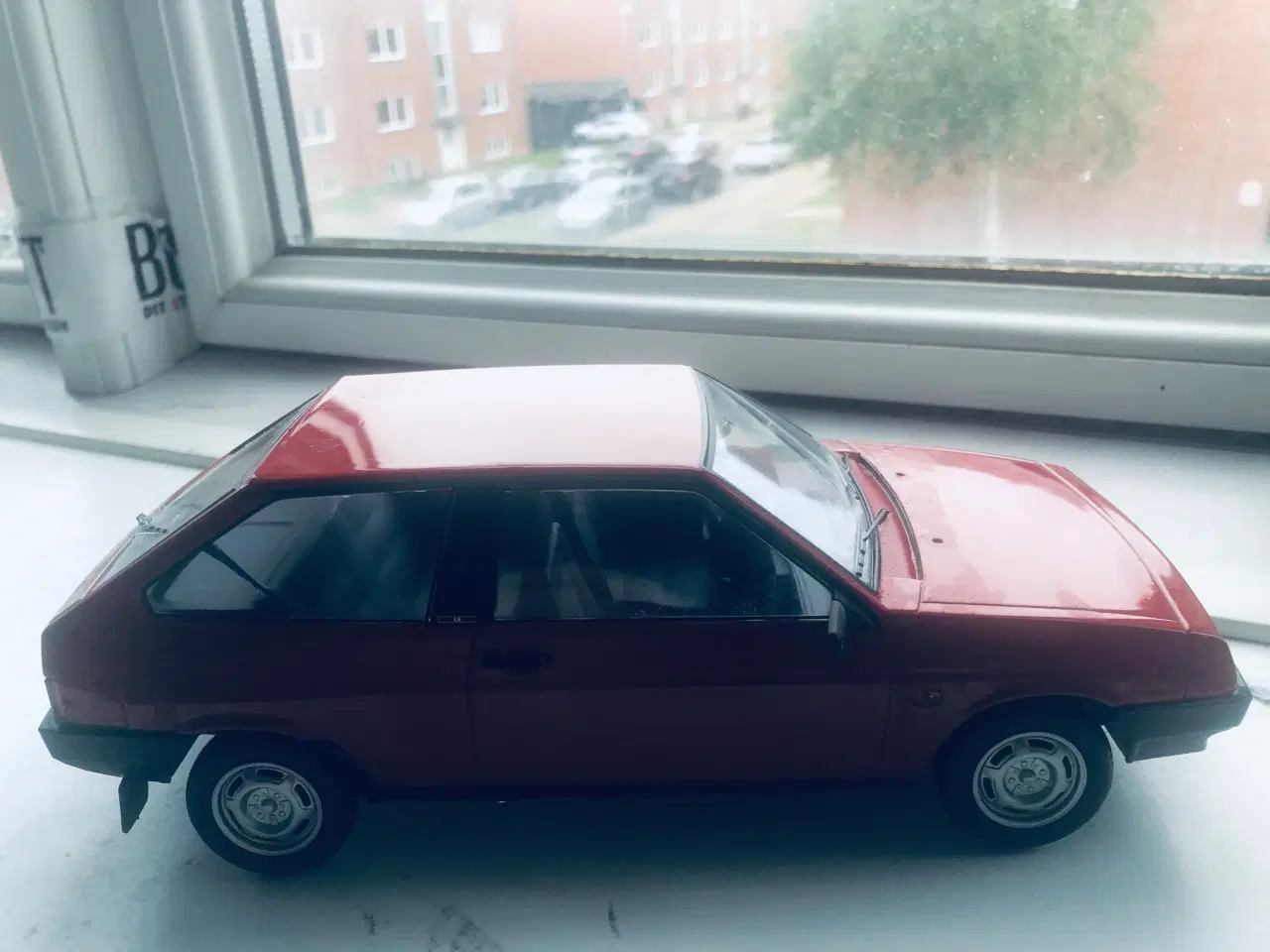 Billede 2 - 1:18 Lada Samara