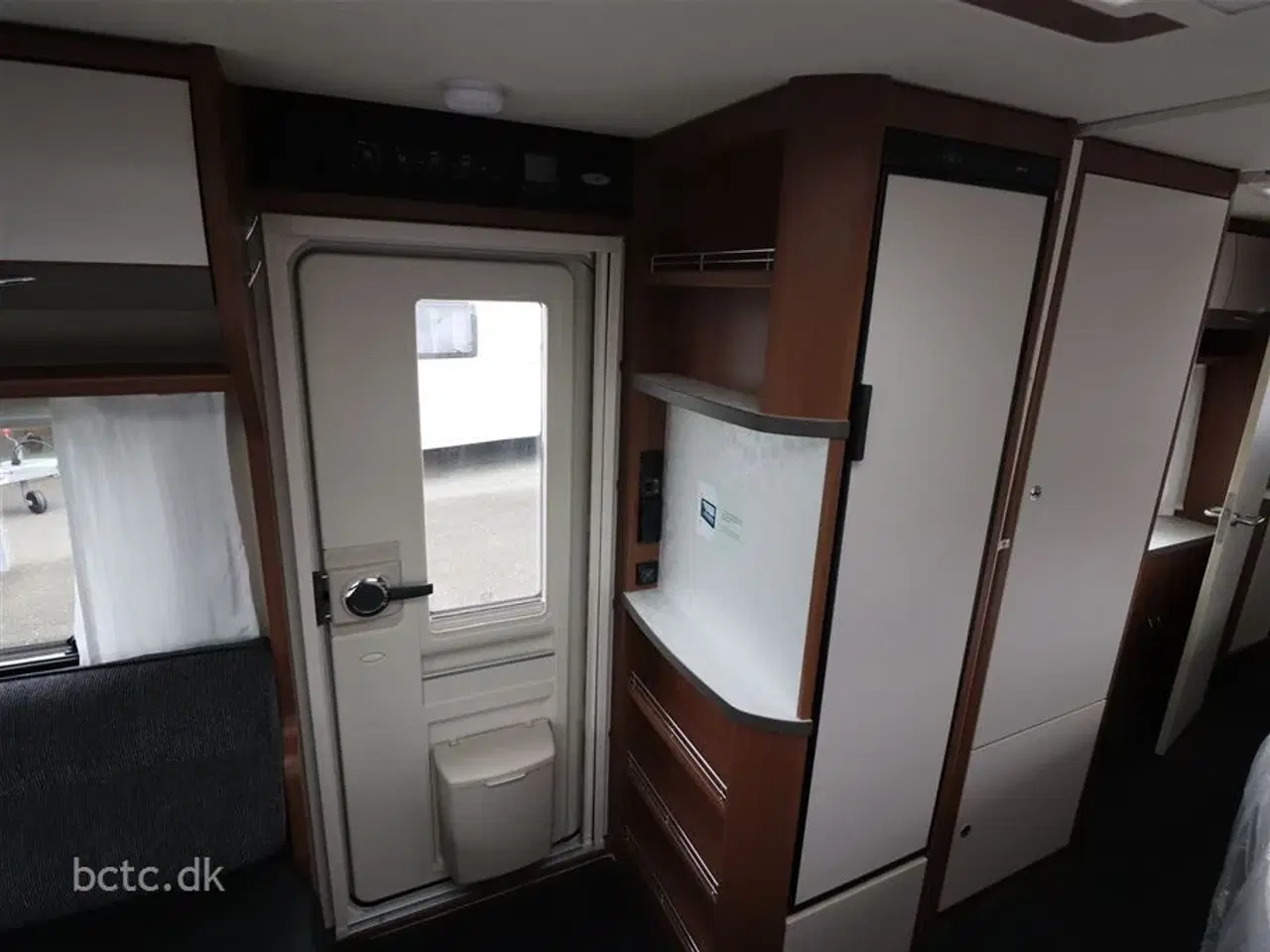 Billede 4 - 2021 - LMC Vivo 735 K   MED ISABELLA VILLA