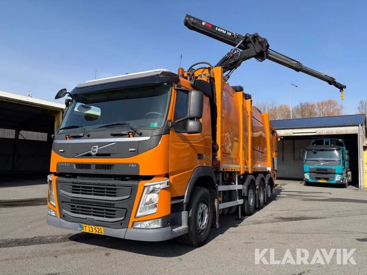 Billede 1 - Renovationsvogn med tagmonteret kran Volvo FM-420 Euro 6