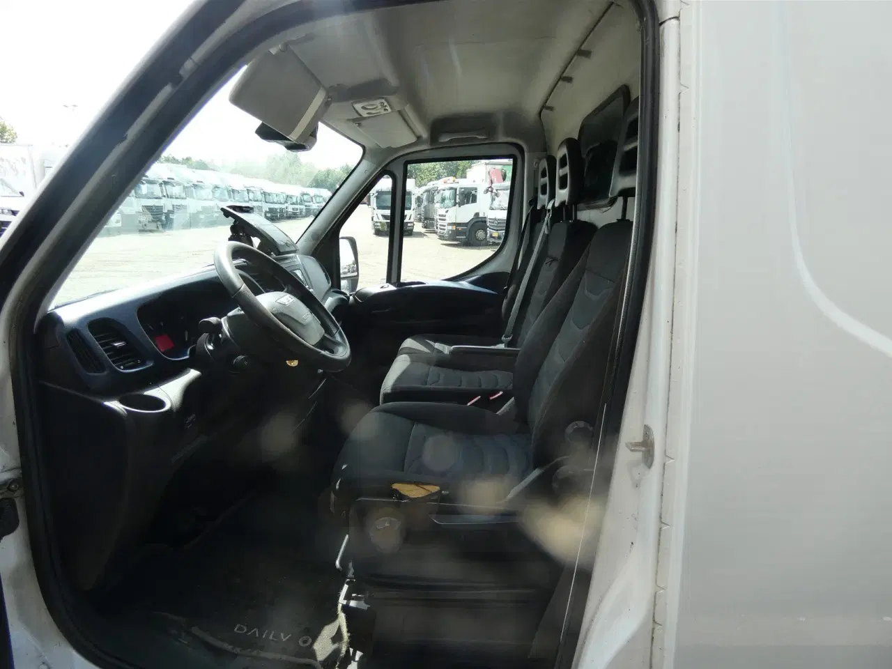 Billede 5 - Iveco Daily 35S18 12m3 3,0 D 180HK Van 8g Aut.