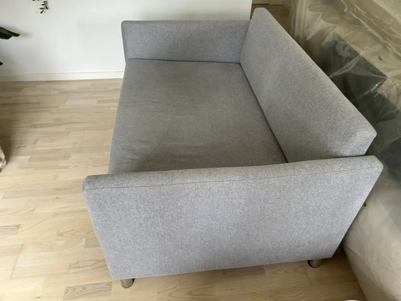 Billede 6 - Dejlig sovesofa i lys grå
