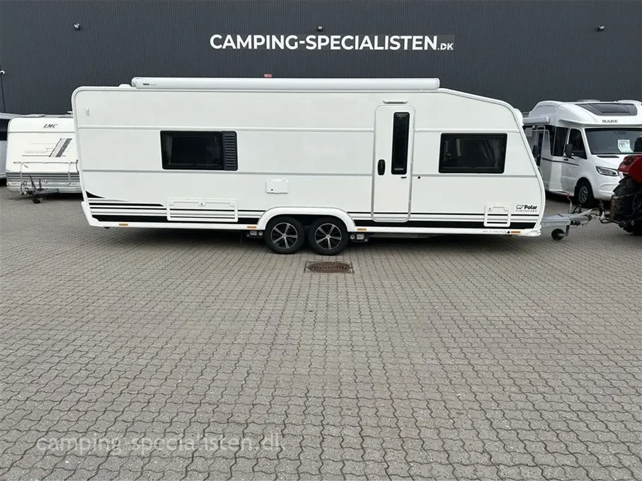 Billede 1 - 2020 - Polar Customized 680   Polar  Customized 680 med enkelte senge og ende badeværelse model 2020 kan nu ses hos Camping-Specialisten.dk