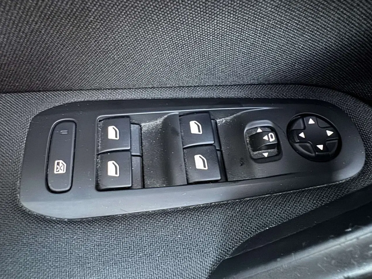 Billede 18 - Peugeot 308 1,6 BlueHDi 120 Allure Sky SW
