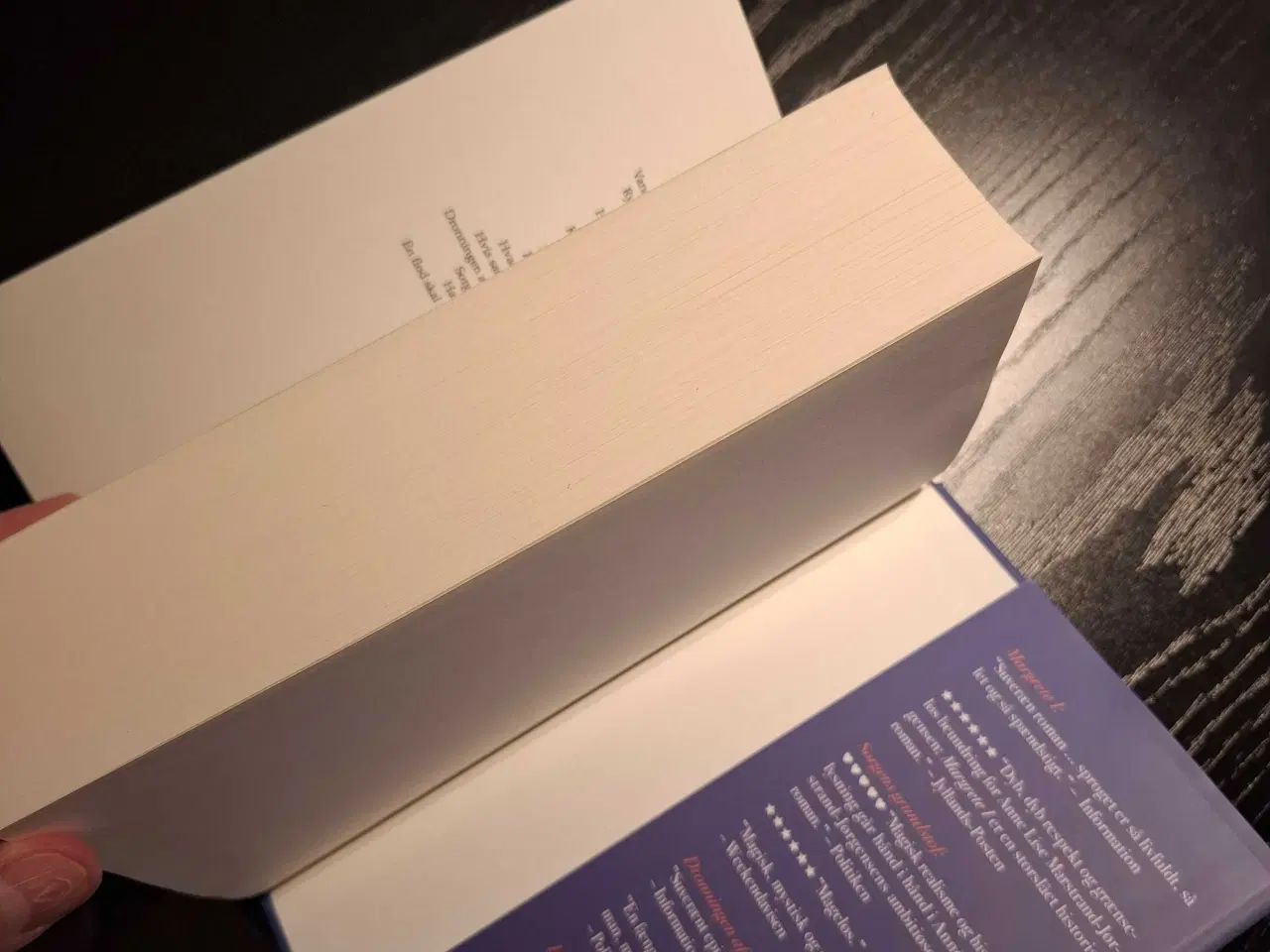 Billede 2 - Margrethe 1. Bog, ikke engang læst.