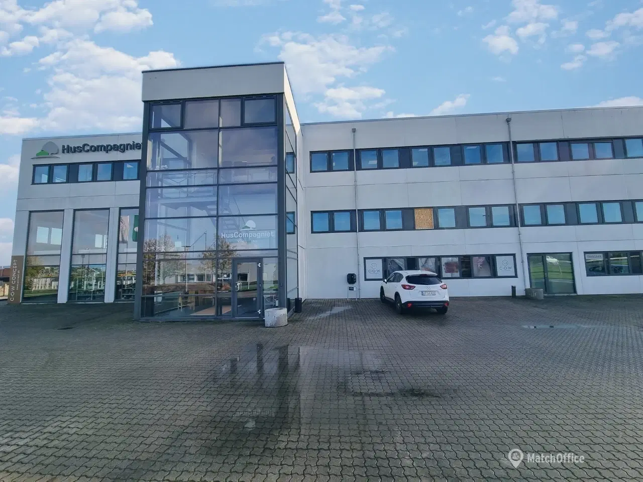 Billede 1 - Lyst og velbeliggende kontorlejemål - i alt ca. 400 kvm