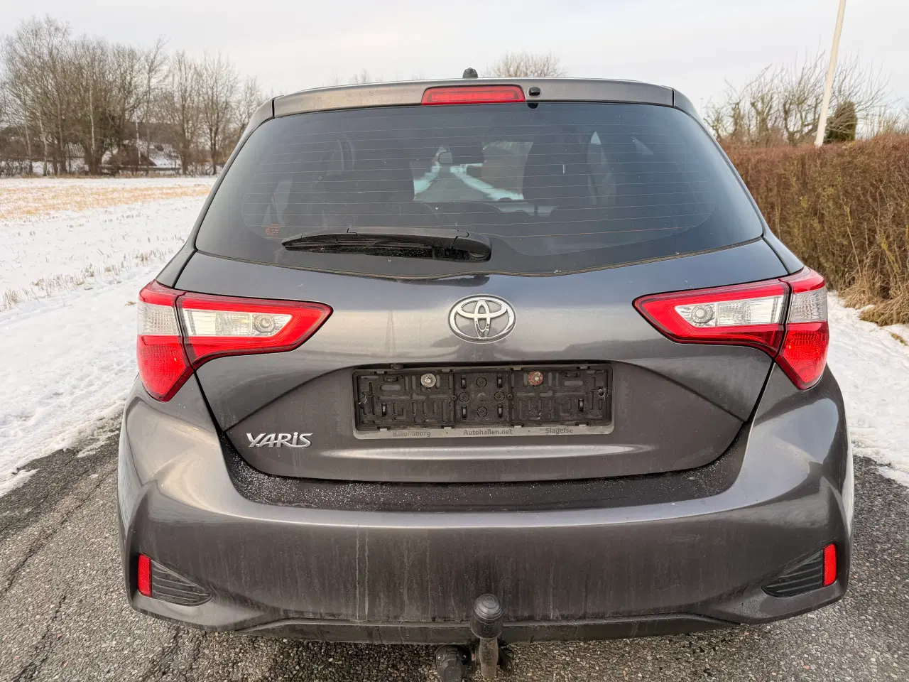 Billede 3 -  ⸻  🚗 Toyota Yaris 1.5 (111 hk) – Nysynet 07/2025