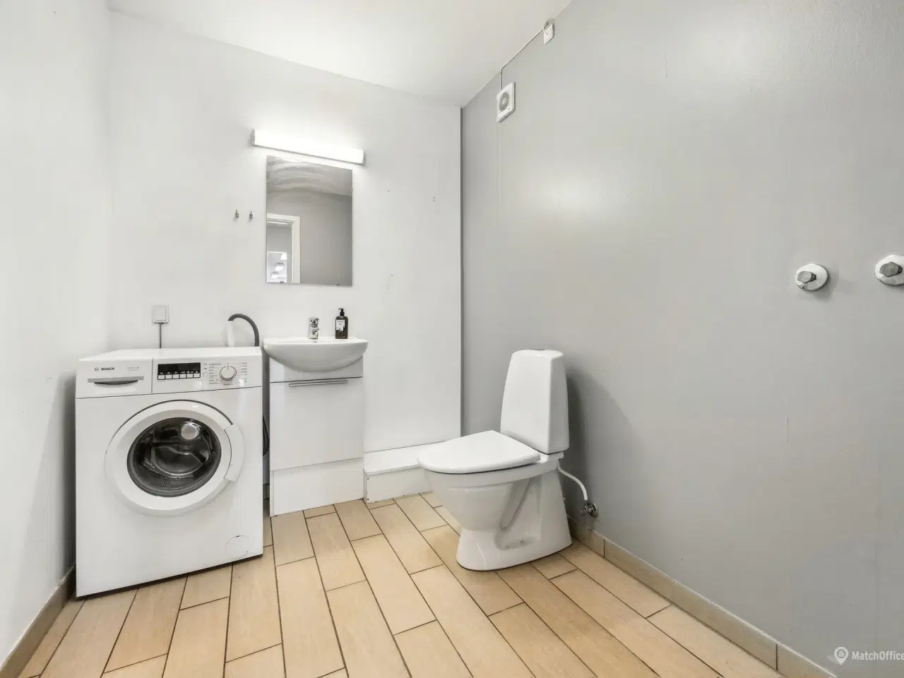 Billede 10 - Centralt beliggende erhvervs lokaler. til mange formål. Tilpasses efter ønske