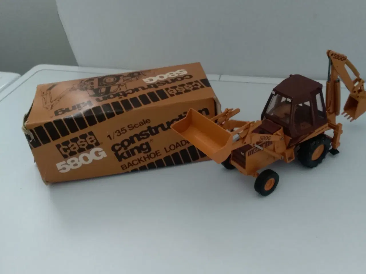Billede 2 - CASE CONSTRUCTION  KING 580 G MODELMASKINE SCALE 