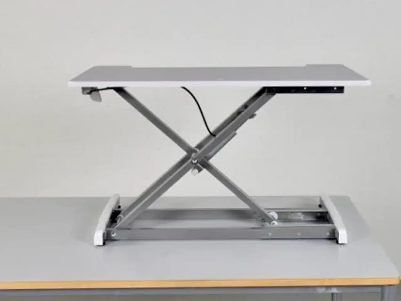 Billede 5 - Desk riser - omdan dit bord til et hæve-/sænkebord