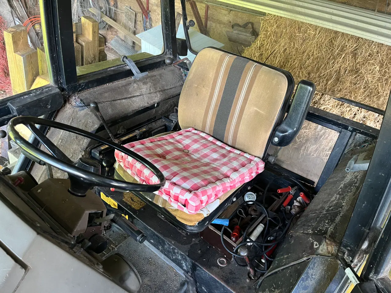 Billede 6 - Traktor, Leyland 702