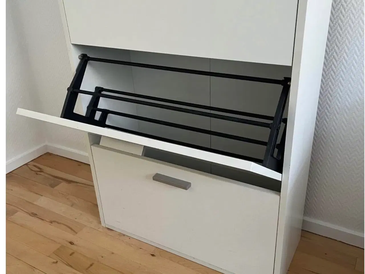 Billede 2 - Skoskap Tilstand: Pent brukt - I god stand 